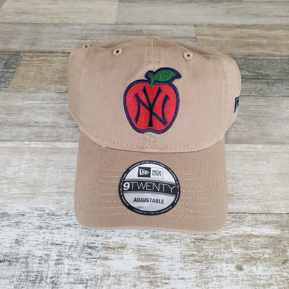 New Era New York Yankees Hat 9TWENTY Khaki Big Apple Logo Adjustable Cap NWT